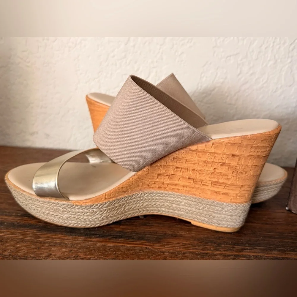 Contesa sandals, a beige fabric & golden wedges made in Italy Sz10
